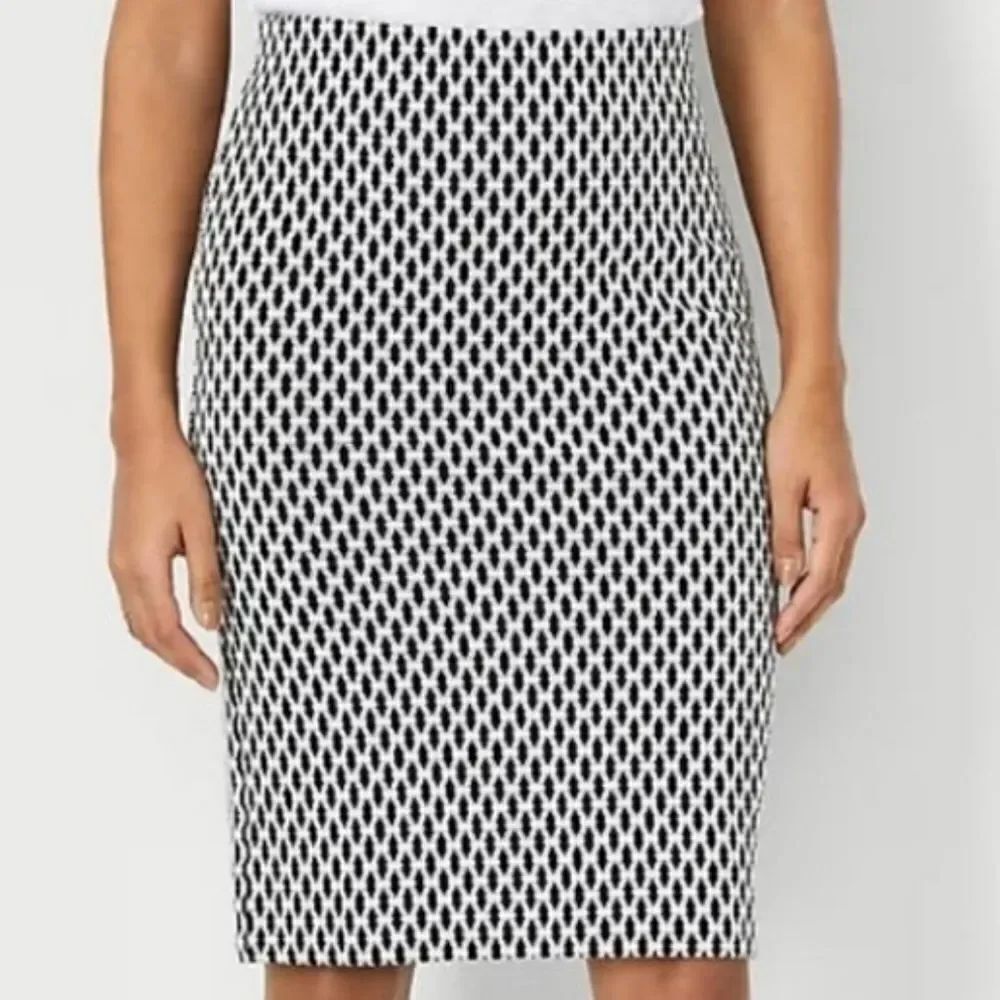 BRAND NEW BANANA REPUBLIC PENCIL SPLIT BOTTOM SKIRT